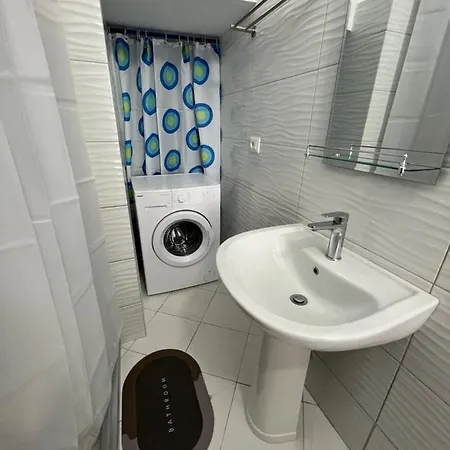 Kaful Apartment Qeparo