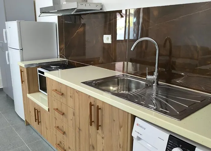 Kaful Apartment Qeparo